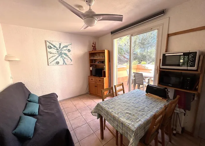 : Cosy Avec Terrasse Pour 4 Pers, Proche - Fr-1-837-102 Appartement *